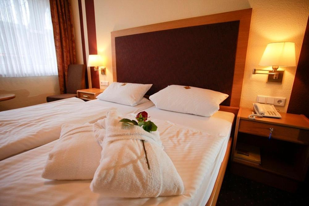 Landhotel Hermannshoehe เลคเดิน ห้อง รูปภาพ